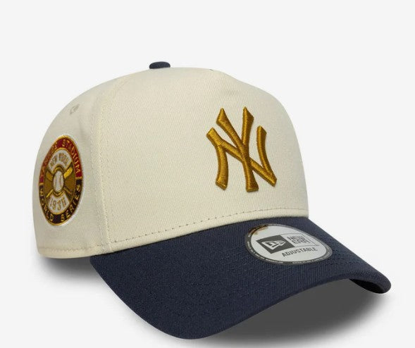 CAPPELLO NEW ERA BEIGE E BLU