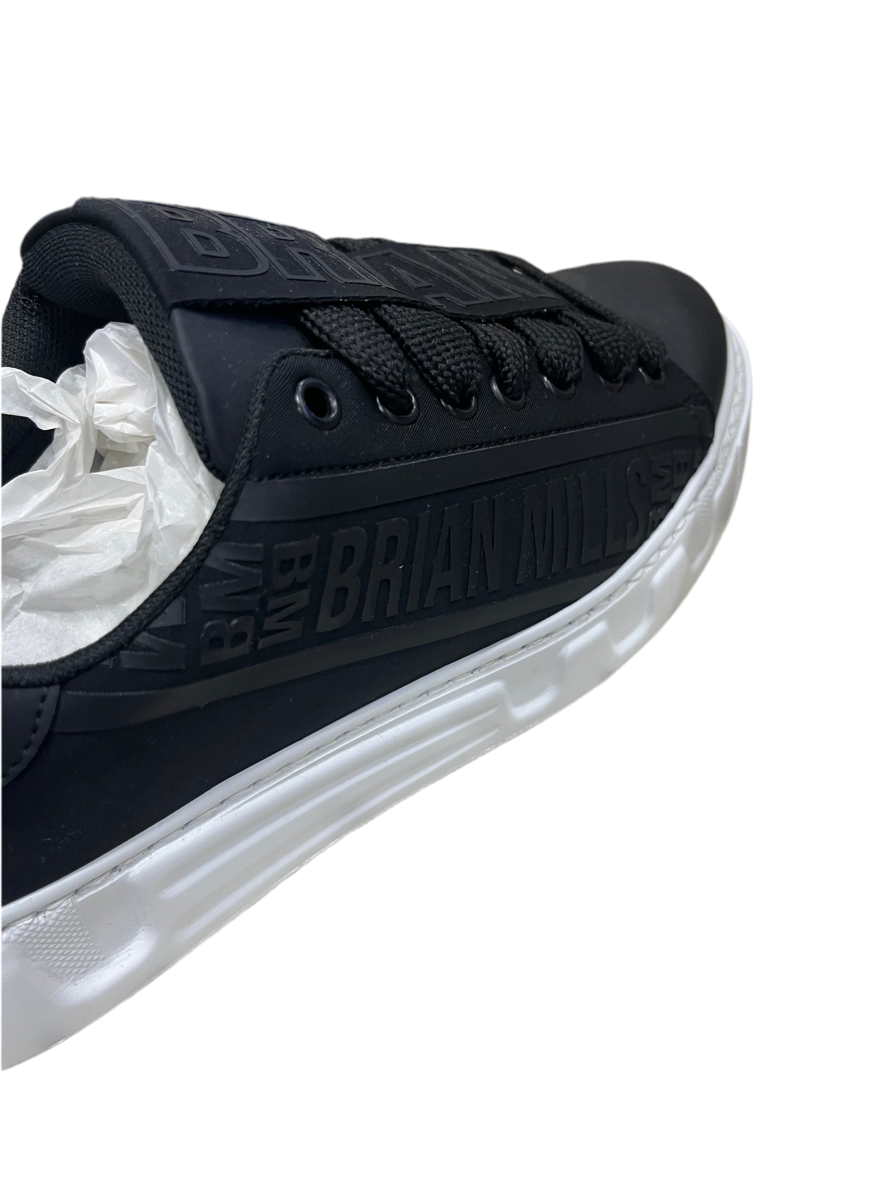 Brian Mills scarpe