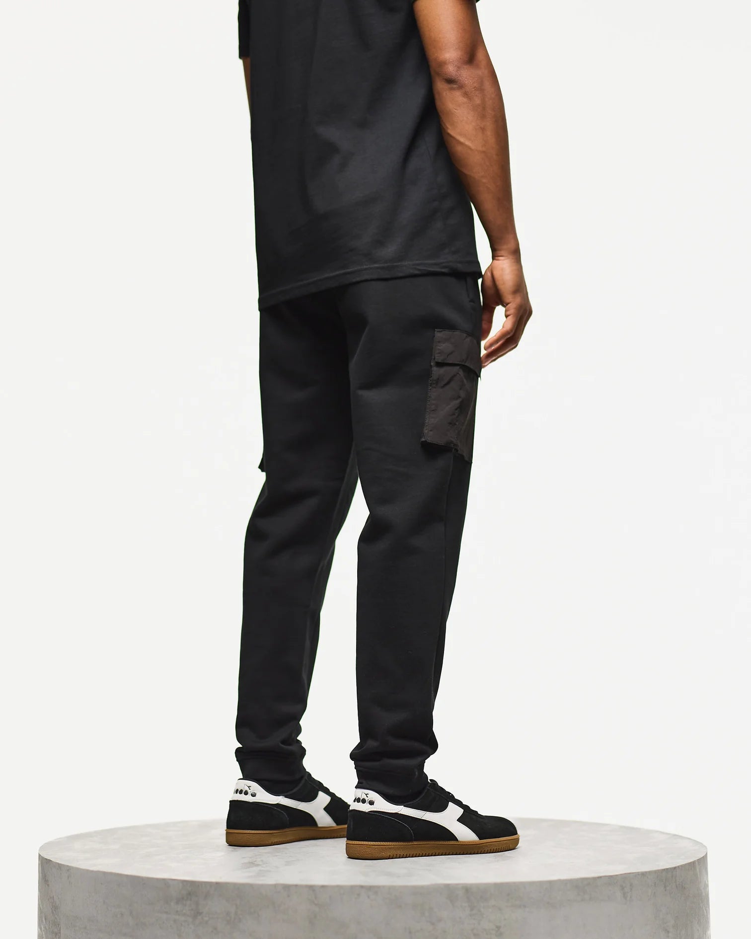 Pantaloni jogger Lippi Weekend Offender black